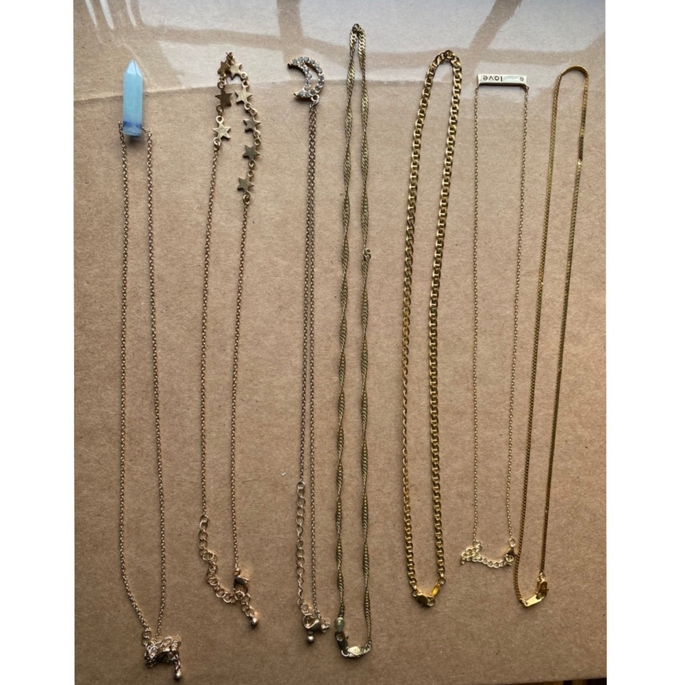 7 Gold Necklaces